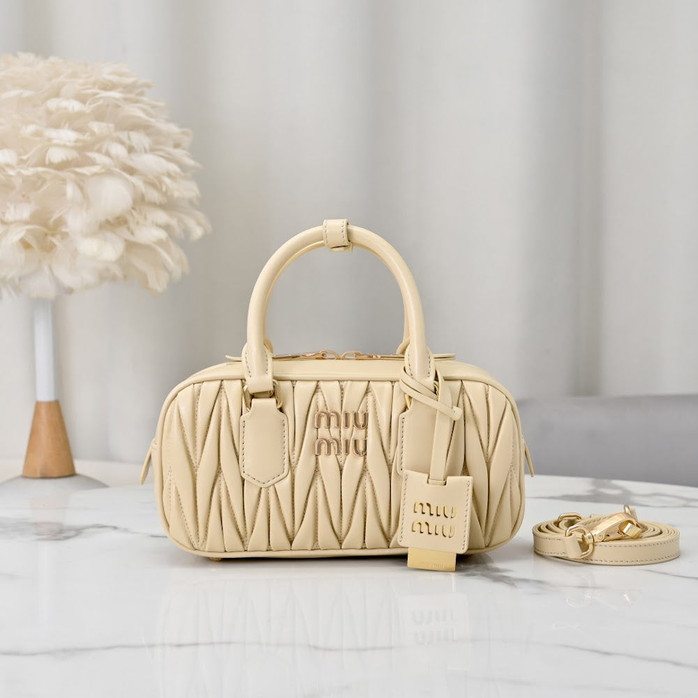 Dragons Bags Miun Miun Luxury Bag --123562