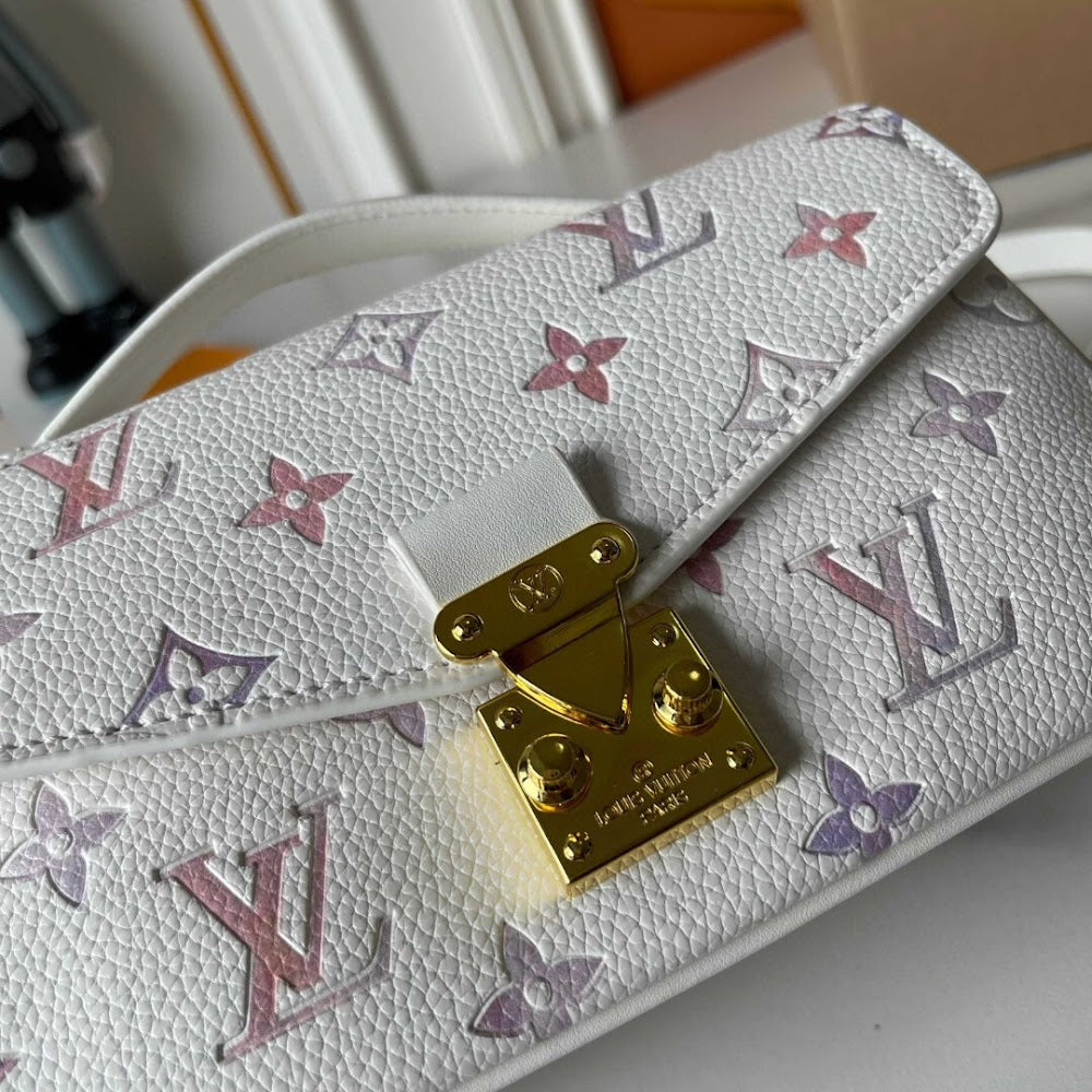Dragons Bags ln Luxury Bag --77162