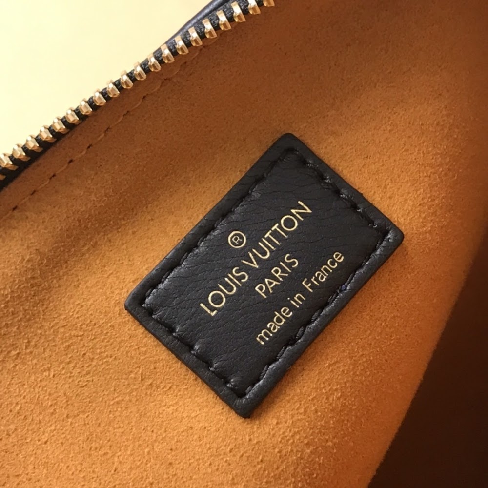 Dragons Bags ln Luxury Bag --63183