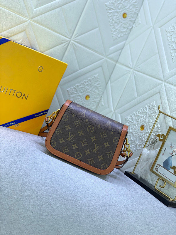 Dragons Bags ln Luxury Bag --81401