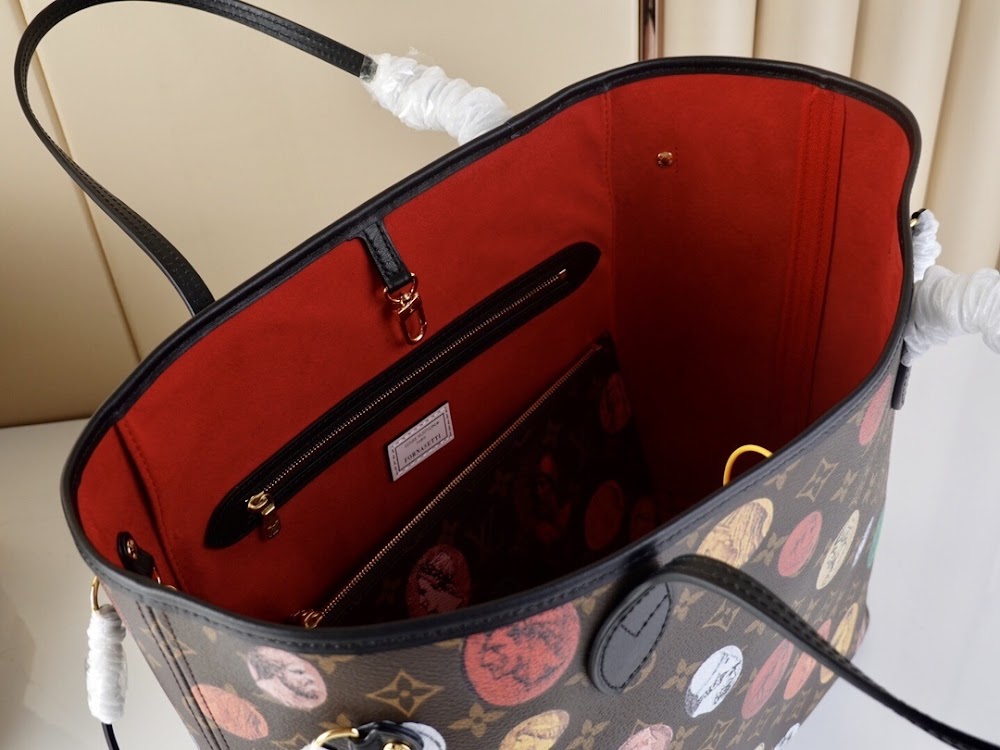 Dragons Bags ln Luxury Bag --60479