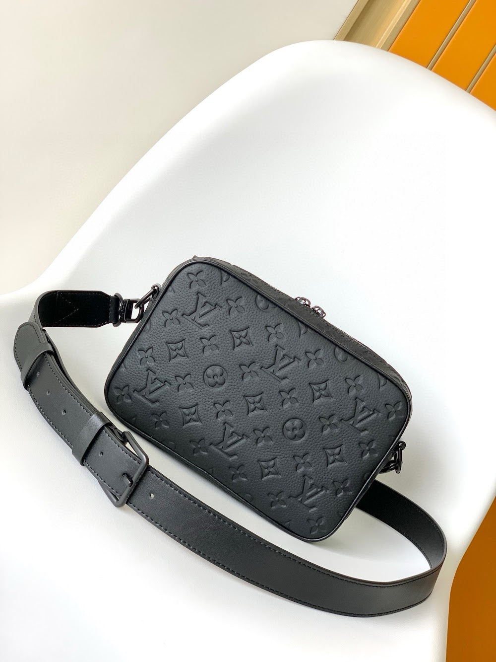 Dragons Bags ln Luxury Bag --70846