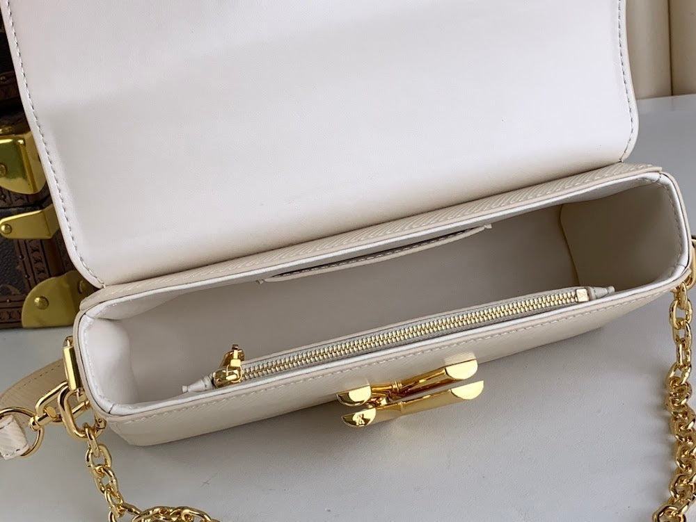 Dragons Bags ln Luxury Bag --62106