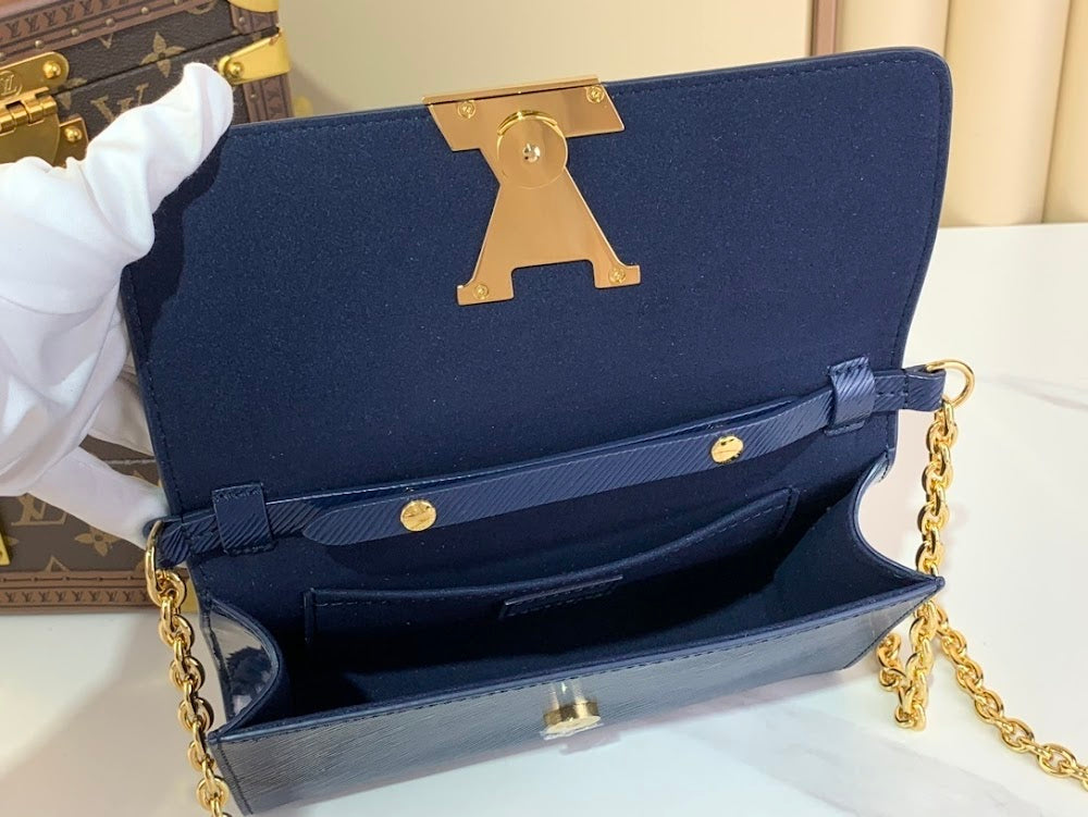 Dragons Bags ln Luxury Bag --62721