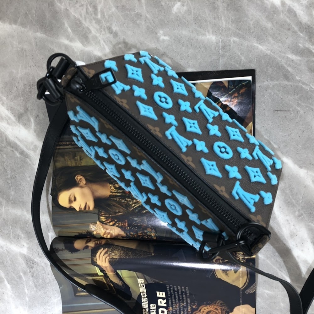 Dragons Bags ln Luxury Bag --67444