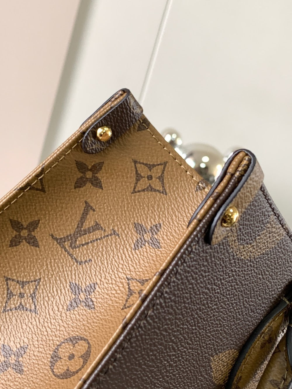 Dragons Bags ln Luxury Bag --97229