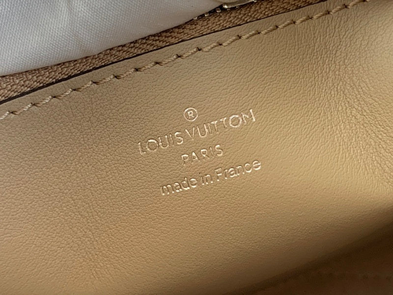 Dragons Bags ln Luxury Bag --61526