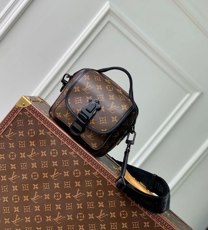 Dragons Bags ln Luxury Bag --71069