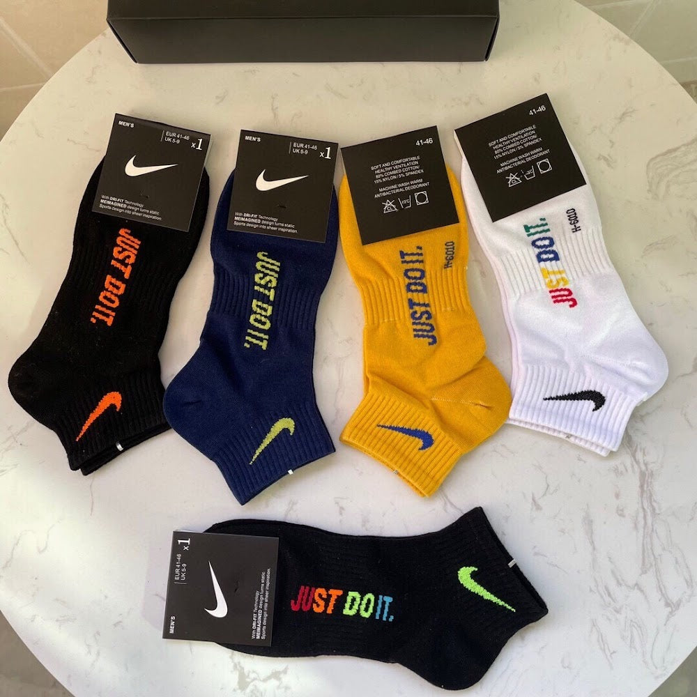 Dragons Bags Premium Luxury Socks --98398