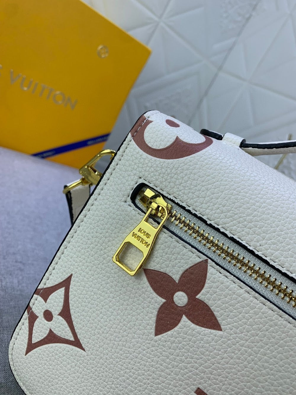 Jessica Bags ln Luxury Bag --75971