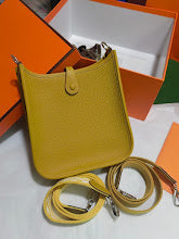 new-luxury-designer-bags-nm11361