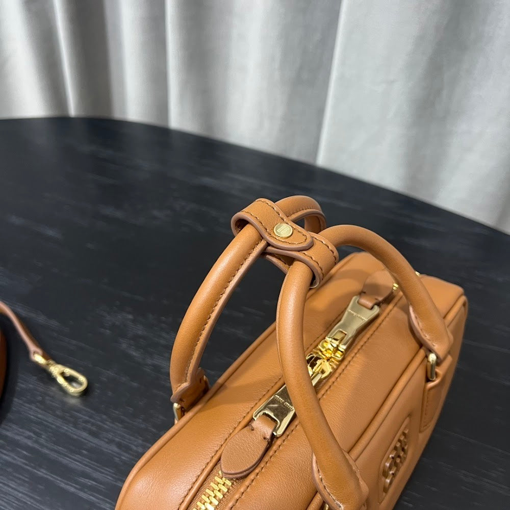 Dragons Bags Miun Miun Luxury Bag --123466