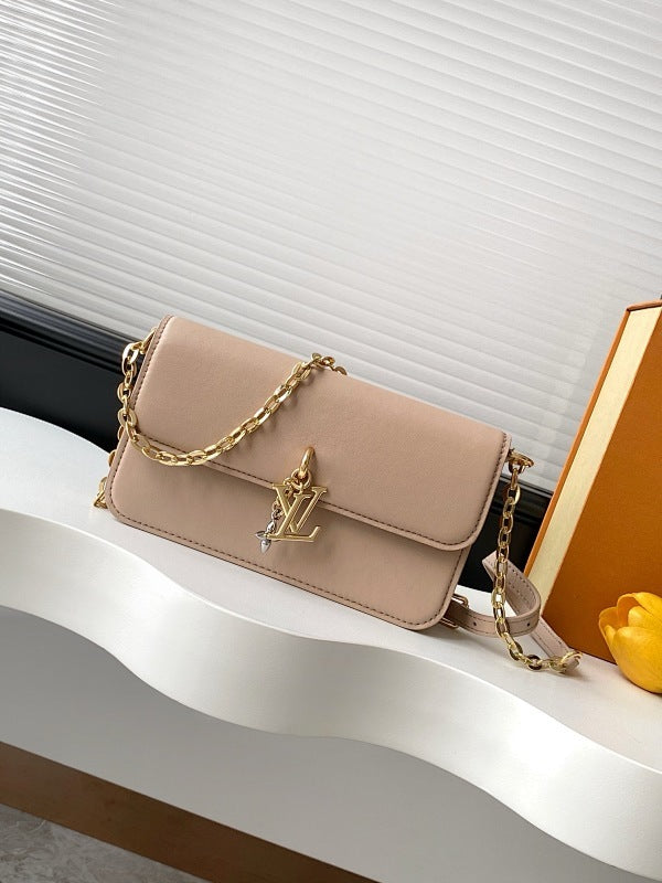 Dragons Bags ln Luxury Bag --81793