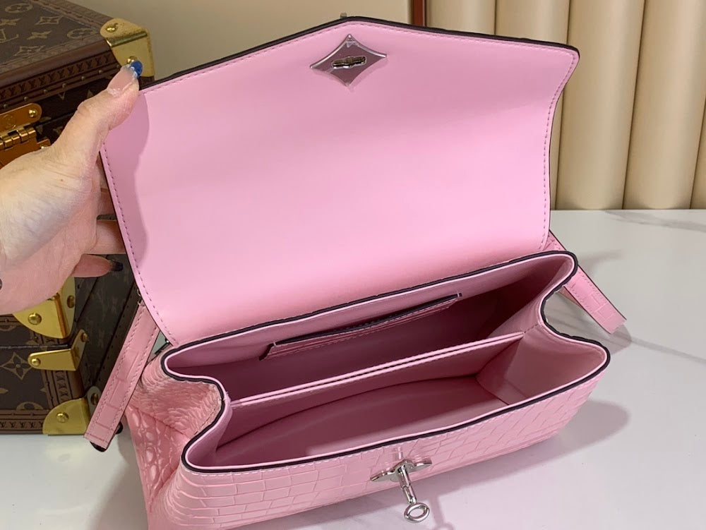 Dragons Bags ln Luxury Bag --62601