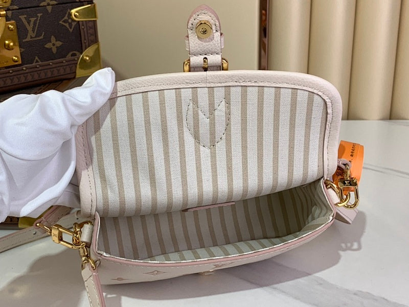 Dragons Bags ln Luxury Bag --62747