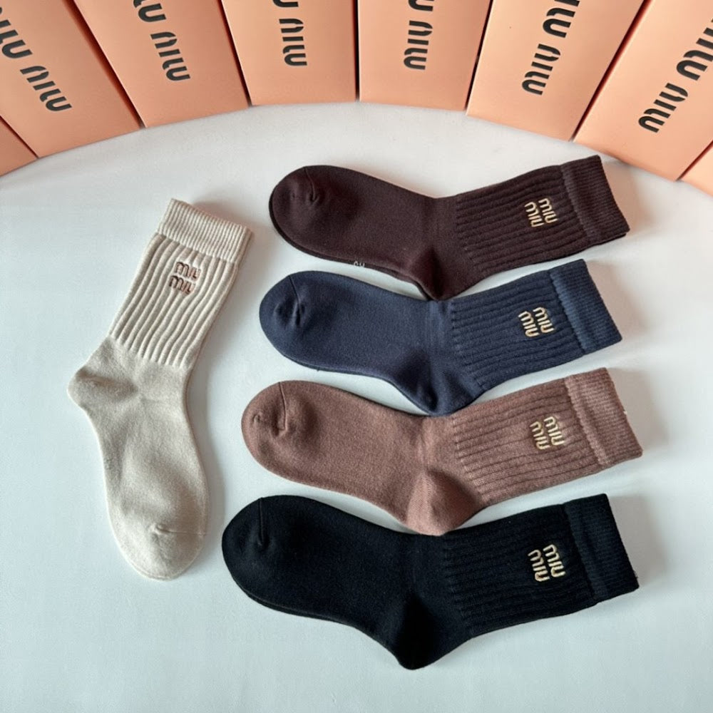 Dragons Bags Premium Luxury Socks --97925