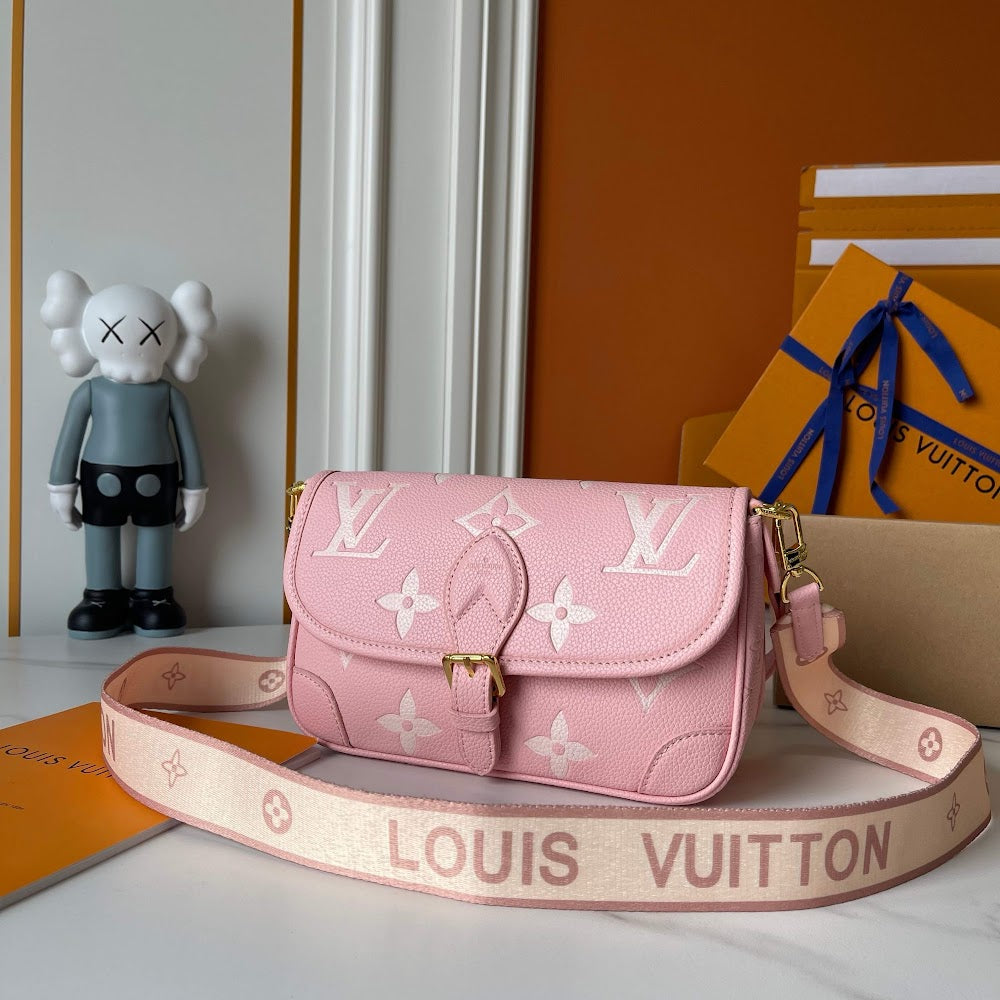 Dragons Bags ln Luxury Bag --81701