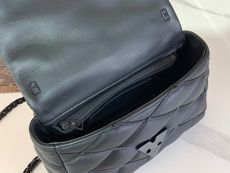 Dragons Bags ln Luxury Bag --62591