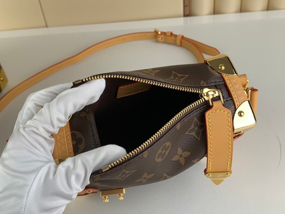 Dragons Bags ln Luxury Bag --61573