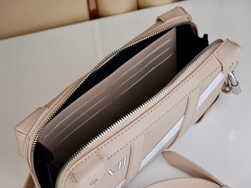 Dragons Bags ln Luxury Bag --66770