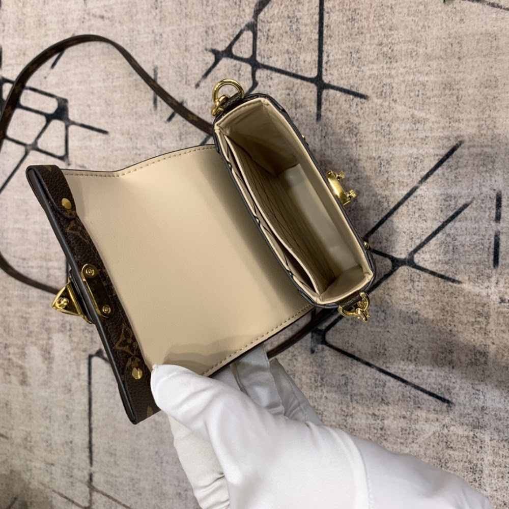 Dragons Bags ln Luxury Bag --59445