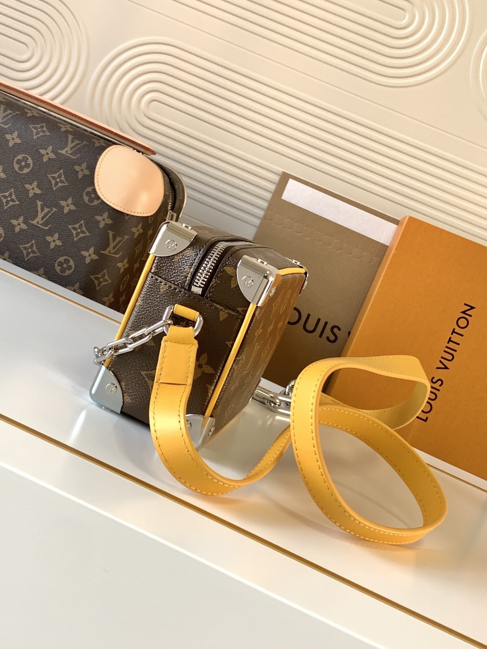 Dragons Bags ln Luxury Bag --70972