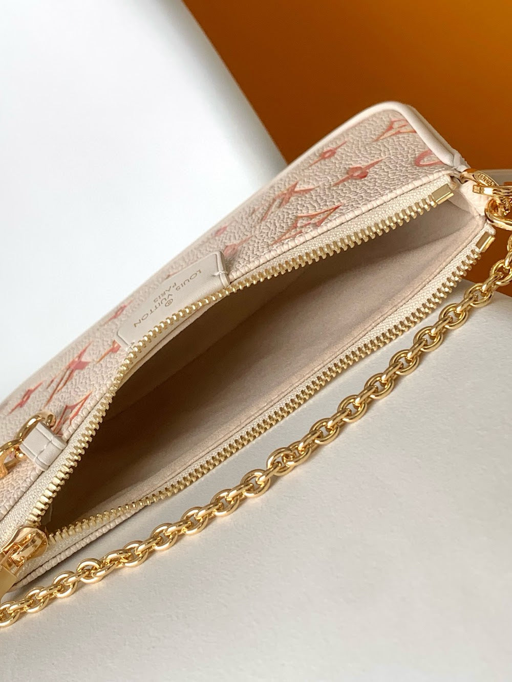Dragons Bags ln Luxury Bag --81650