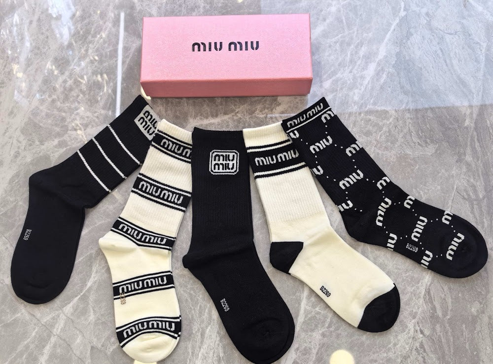 Dragons Bags Premium Luxury Socks --98359