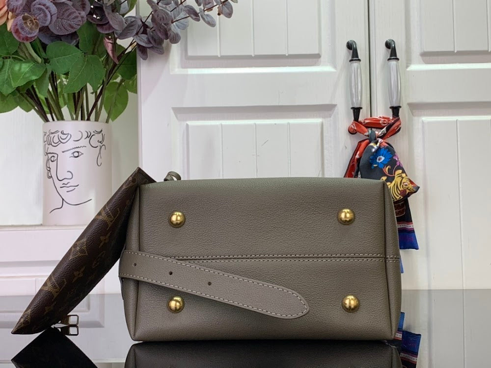 Dragons Bags ln Luxury Bag --96712