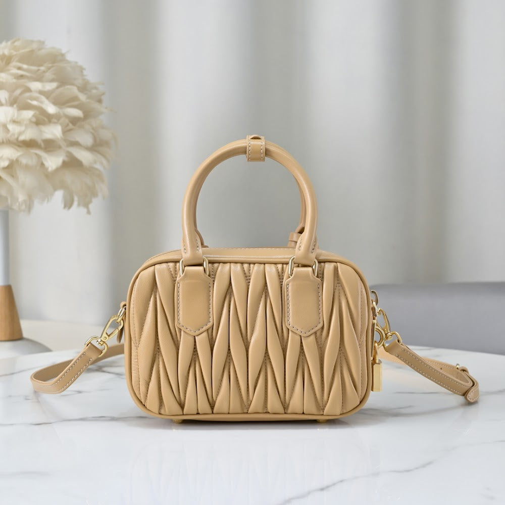 Dragons Bags Miun Miun Luxury Bag --123628
