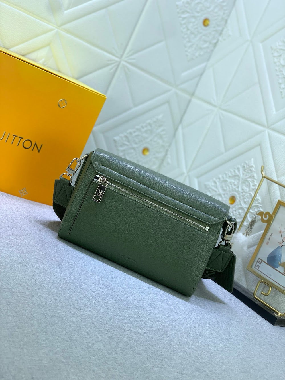 Dragons Bags ln Luxury Bag --71360