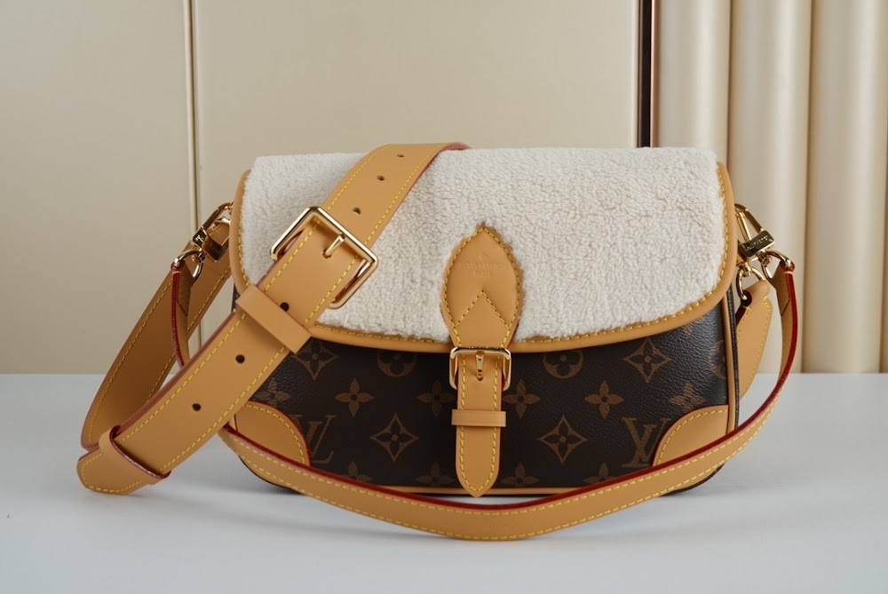 Dragons Bags ln Luxury Bag --61310