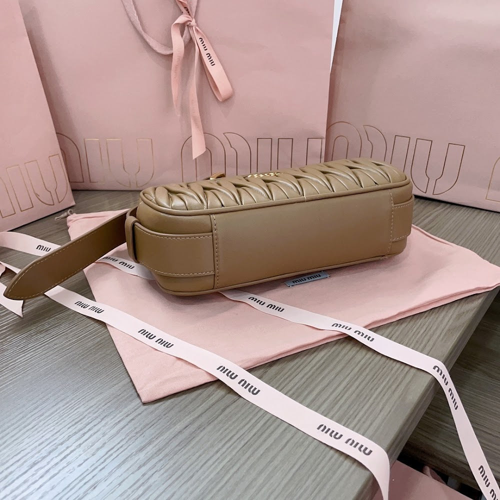 Dragons Bags Miun Miun Luxury Bag --123262