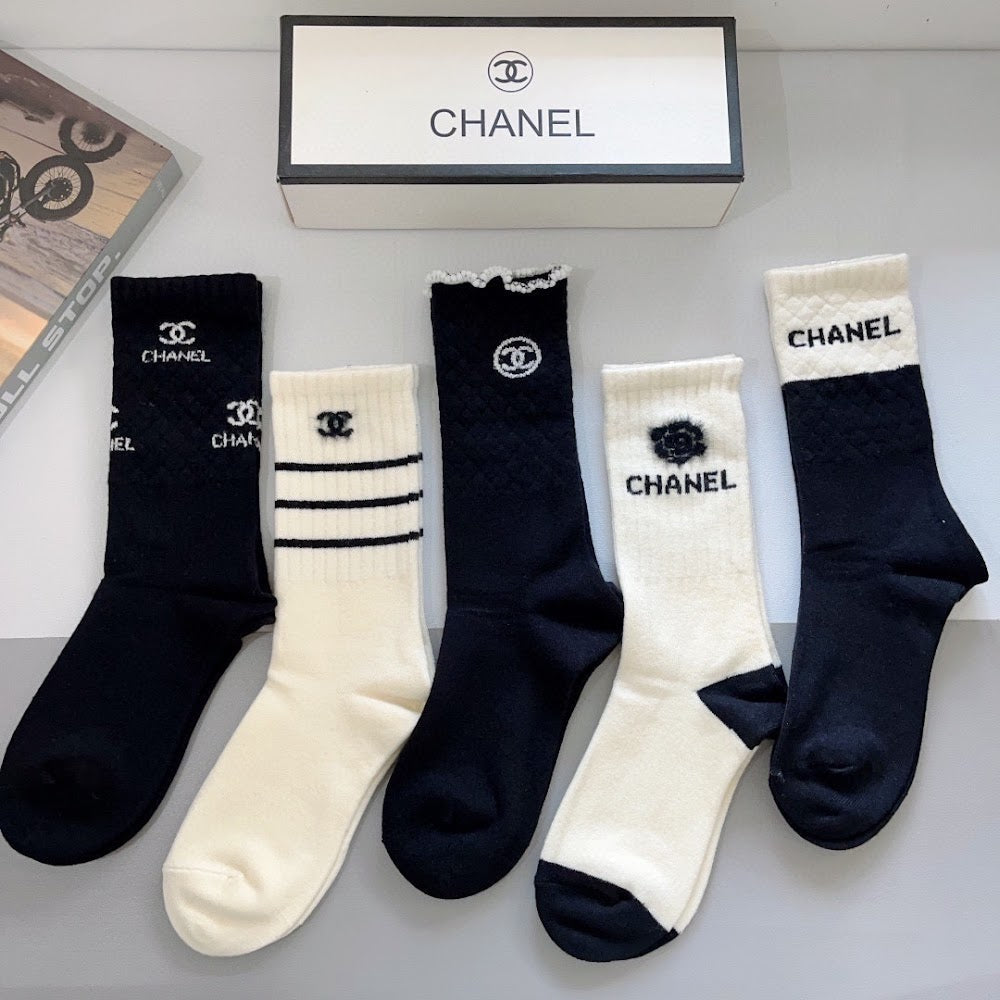 Dragons Bags Premium Luxury Socks --97717