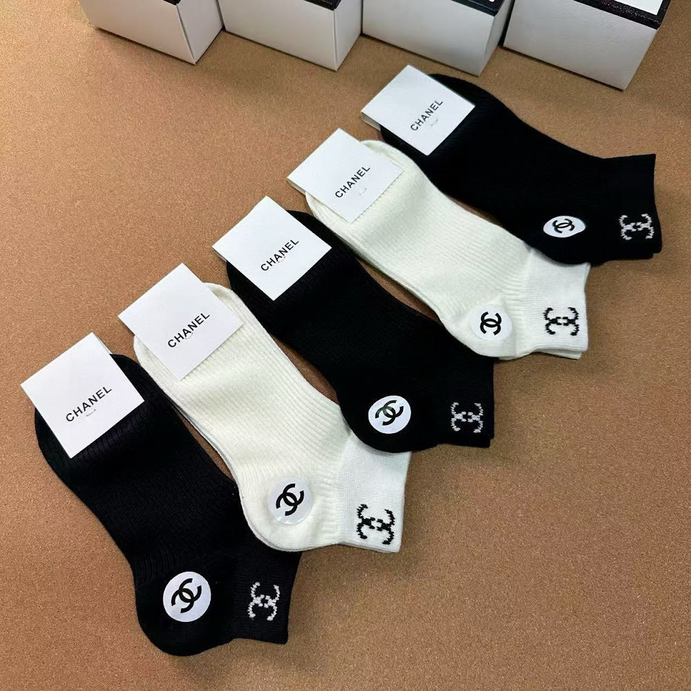 Dragons Bags Premium Luxury Socks --98677