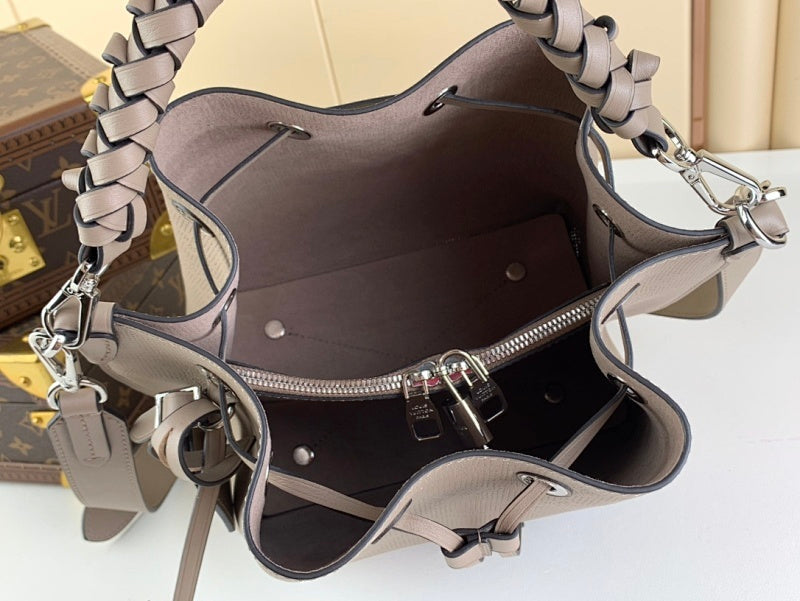 Dragons Bags ln Luxury Bag --61526
