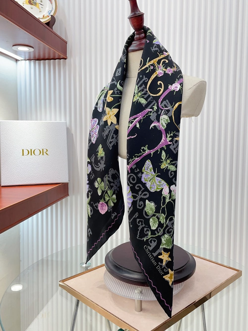Dragons Bags Premium Designer Scarf --98867