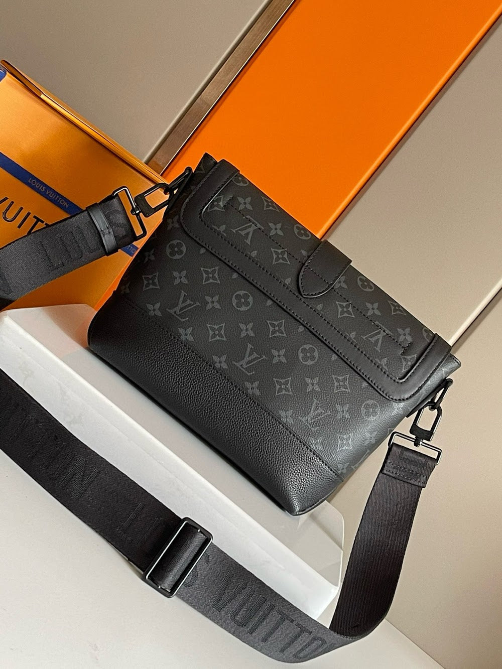 Dragons Bags ln Luxury Bag --70891