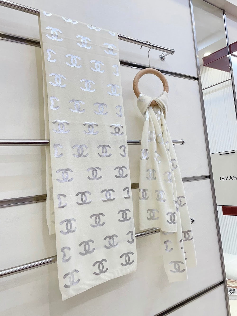 Dragons Bags Premium Designer Scarf --98874