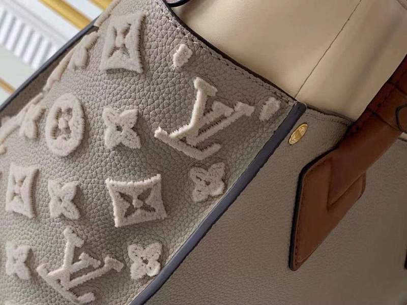Dragons Bags ln Luxury Bag --60469