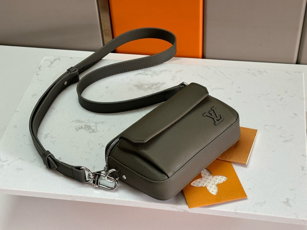 Dragons Bags ln Luxury Bag --70593