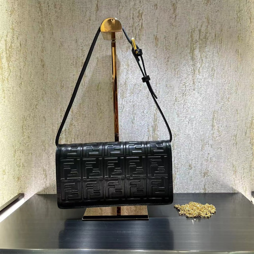 new-luxury-designer-bags-nm15446