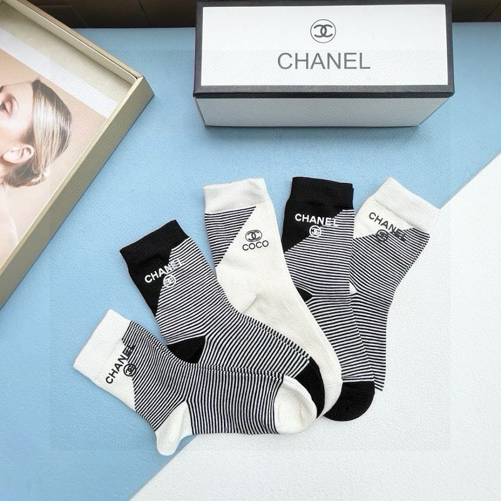 Dragons Bags Premium Luxury Socks --98737
