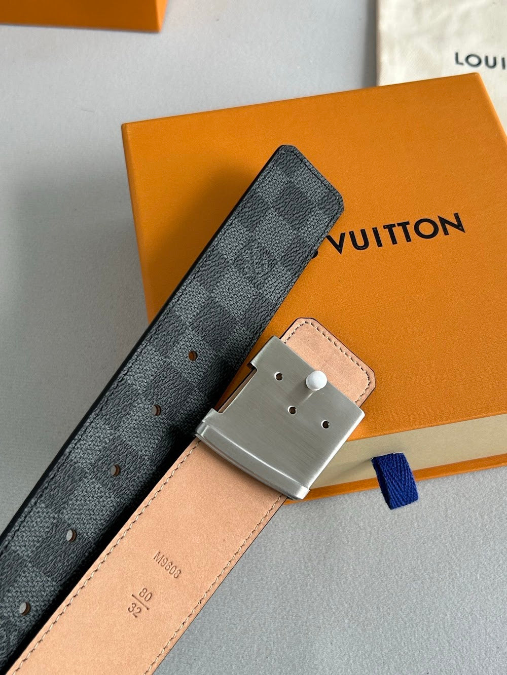 Dragons Bags ln Luxury Belt --101036