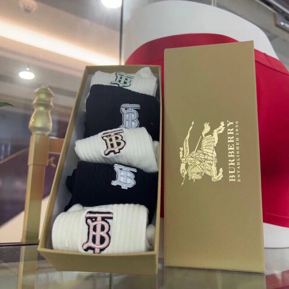 Dragons Bags Premium Luxury Socks --98230