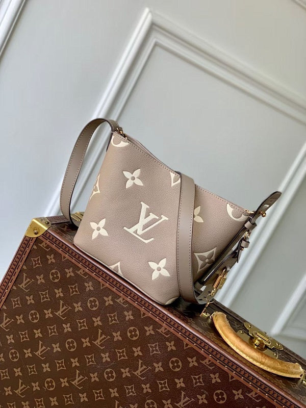 Dragons Bags ln Luxury Bag --81664