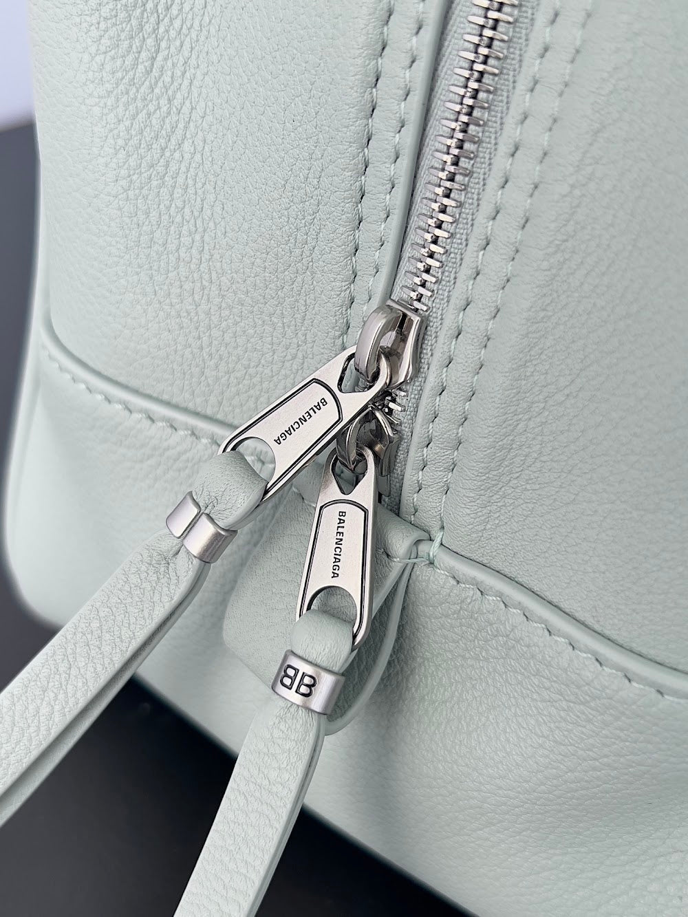 Dragons Bags Balenciaga Luxury Bag --111072