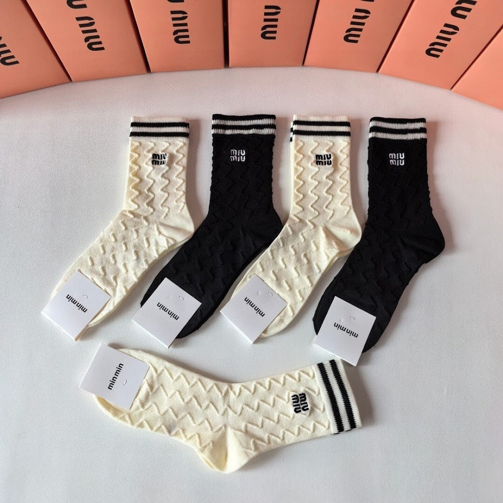 Dragons Bags Premium Luxury Socks --97889