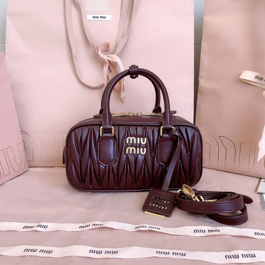 Dragons Bags Miun Miun Luxury Bag --122529