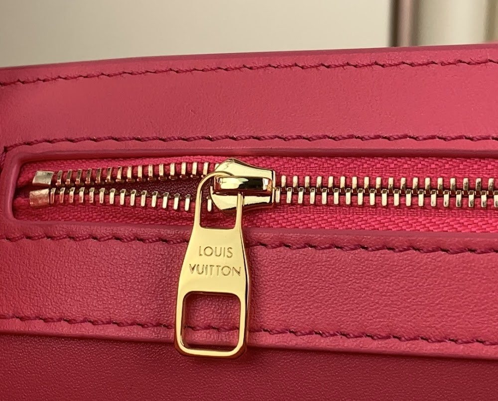 Dragons Bags ln Luxury Bag --68498